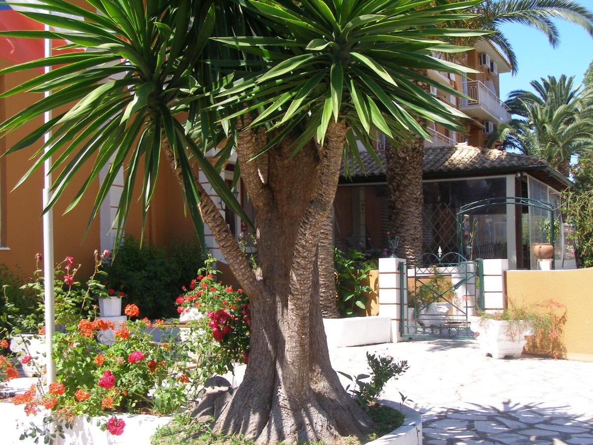 Pantheon Hall Hotel Mesongí Exterior foto